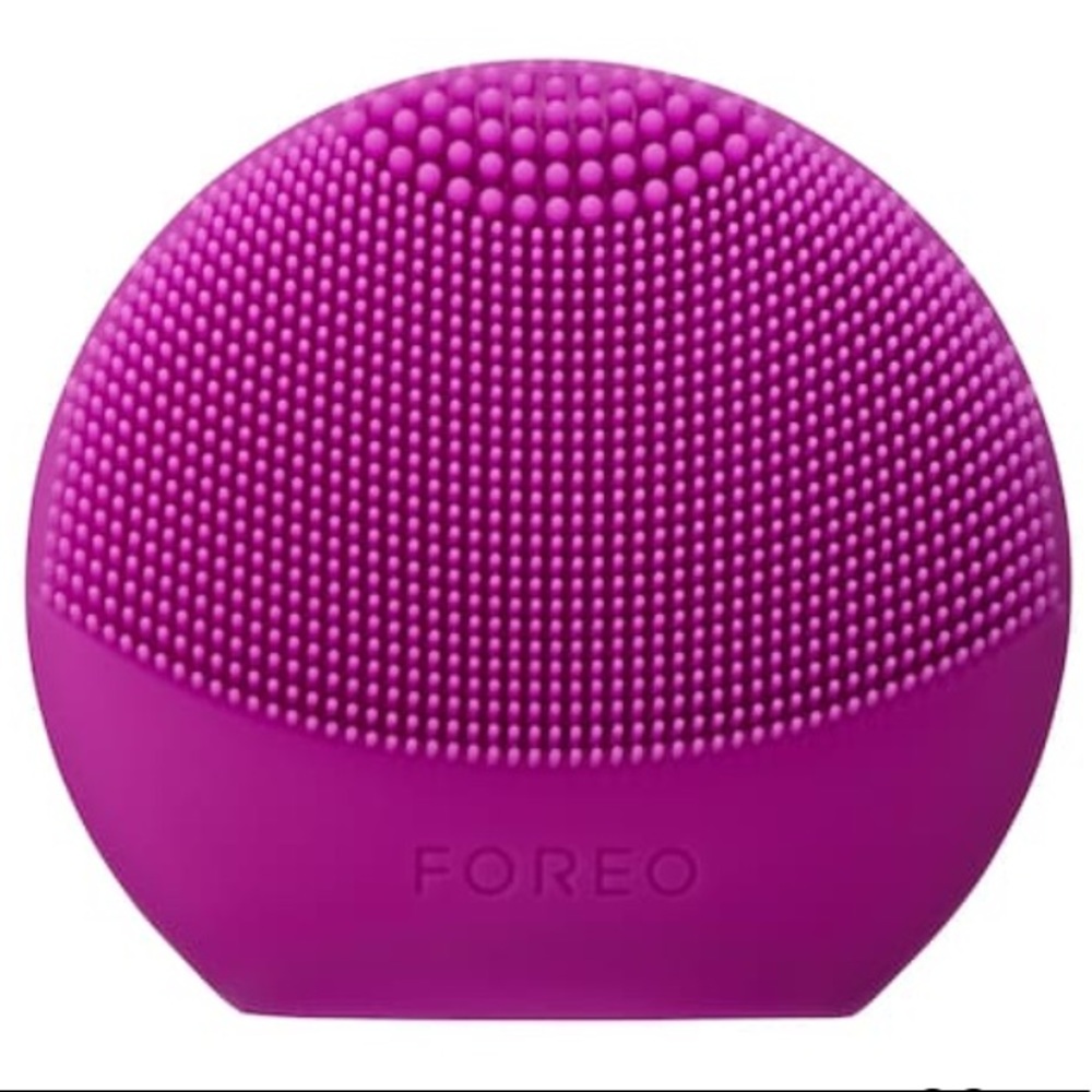 Facial cleansing brush